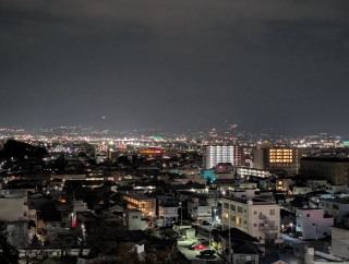 ��������i